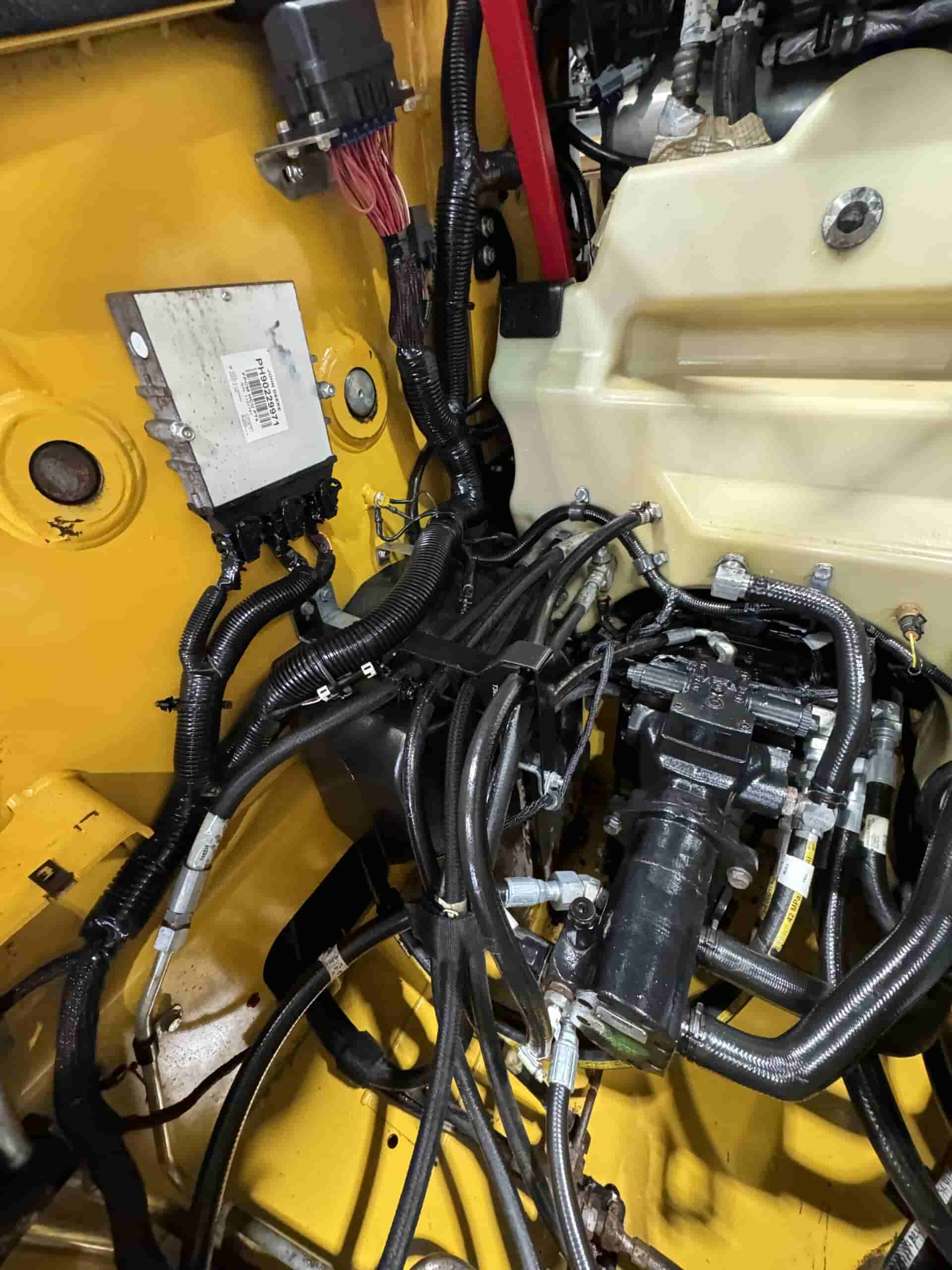 2017 JOHN DEERE 333G HIGH FLOW
